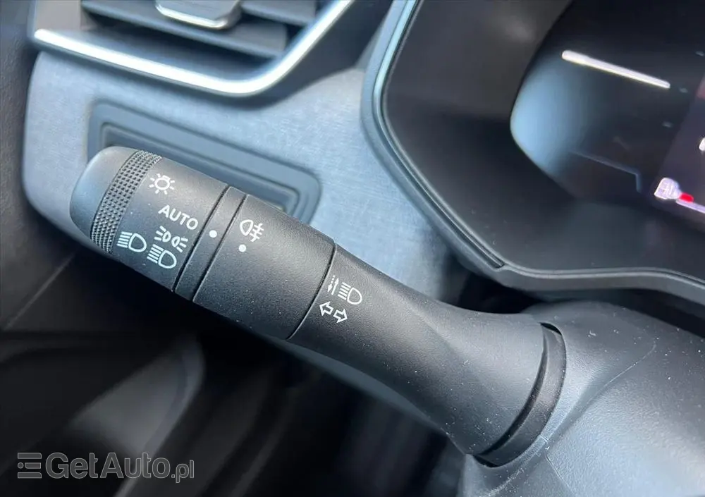 RENAULT Clio 1.0 TCe Evolution