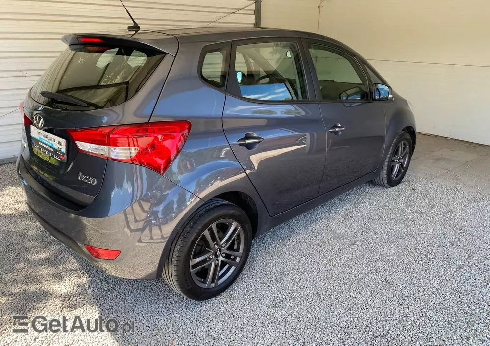 HYUNDAI Ix20 1.6 Premium blue