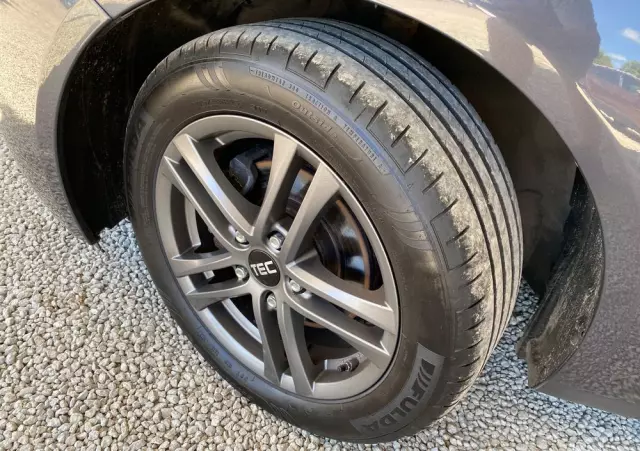 HYUNDAI Ix20 1.6 Premium blue