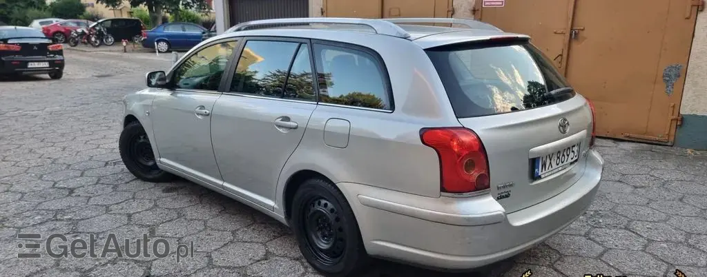 TOYOTA Avensis 