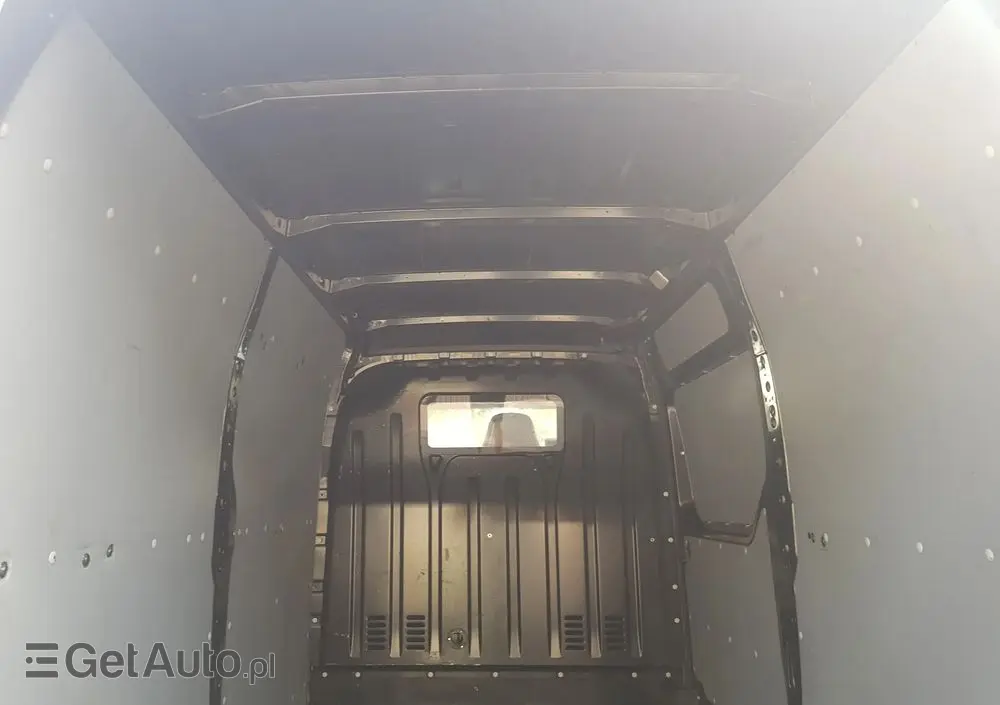 RENAULT 2.3dCi L2H2 3.5t Pack Clim 4d 