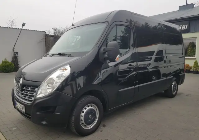 RENAULT 2.3dCi L2H2 3.5t Pack Clim 4d 