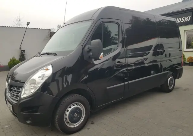 RENAULT 2.3dCi L2H2 3.5t Pack Clim 4d 