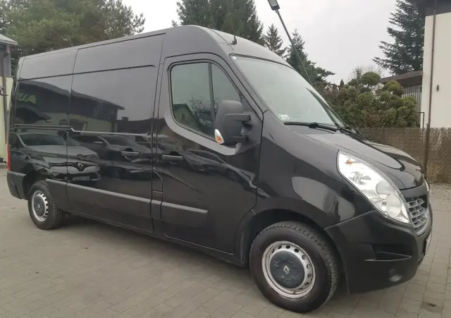 RENAULT 2.3dCi L2H2 3.5t Pack Clim 4d 