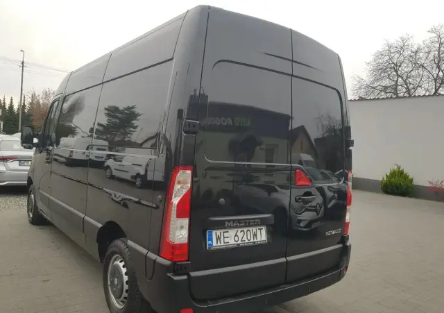 RENAULT 2.3dCi L2H2 3.5t Pack Clim 4d 