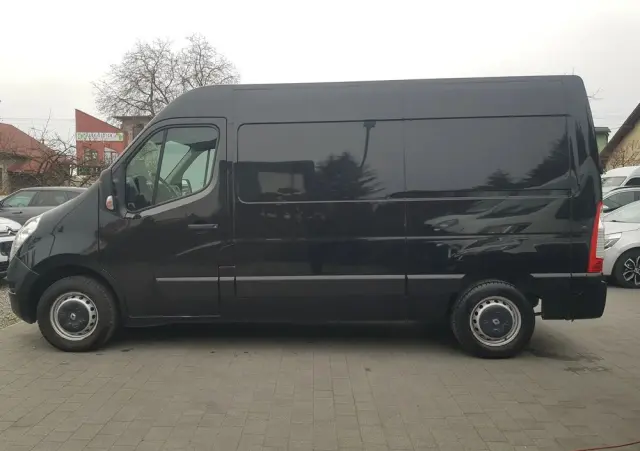 RENAULT 2.3dCi L2H2 3.5t Pack Clim 4d 