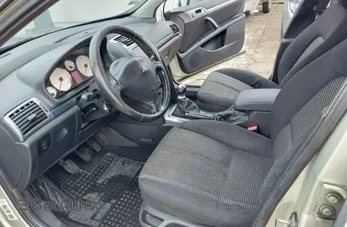 PEUGEOT 407 