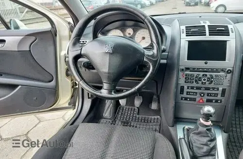 PEUGEOT 407 