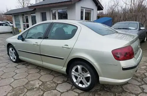 PEUGEOT 407 