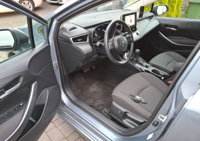TOYOTA Corolla 1.8 Hybrid Comfort