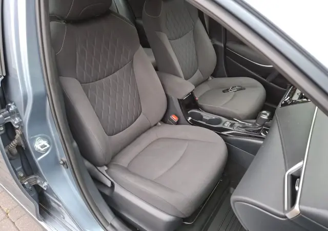 TOYOTA Corolla 1.8 Hybrid Comfort