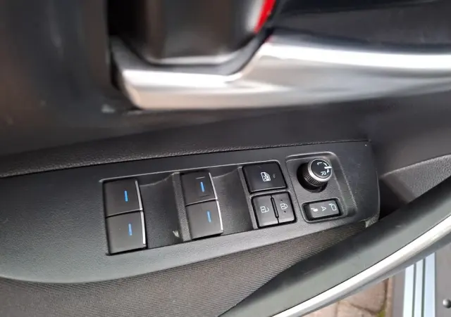 TOYOTA Corolla 1.8 Hybrid Comfort