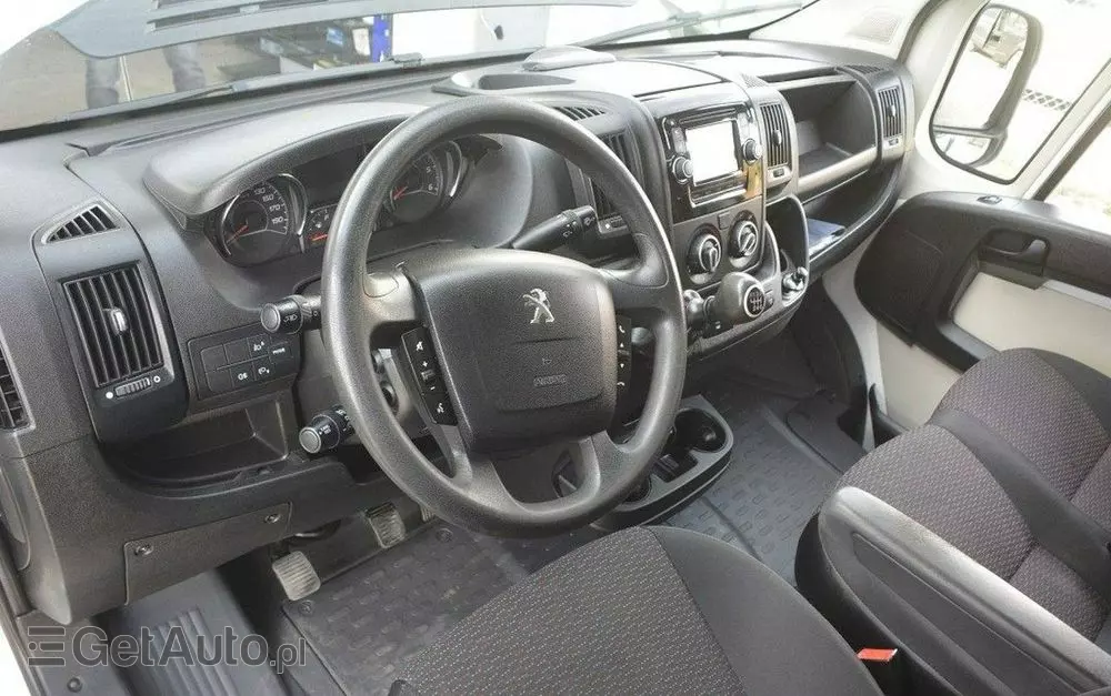 PEUGEOT Boxer 