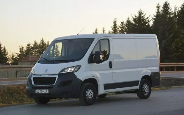 PEUGEOT Boxer 
