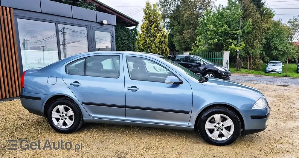 SKODA Octavia 1.6 Family Plus