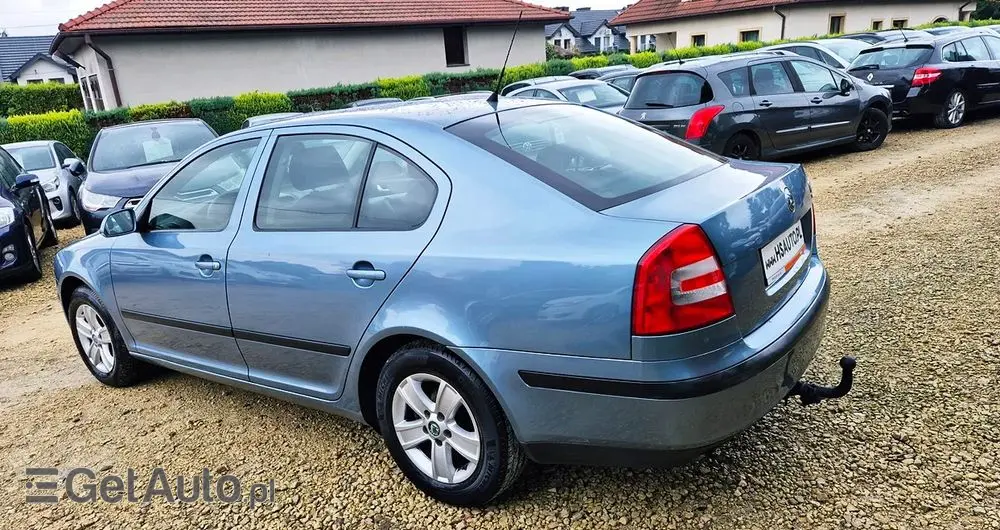SKODA Octavia 1.6 Family Plus