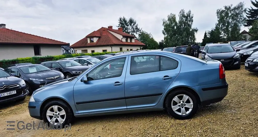 SKODA Octavia 1.6 Family Plus