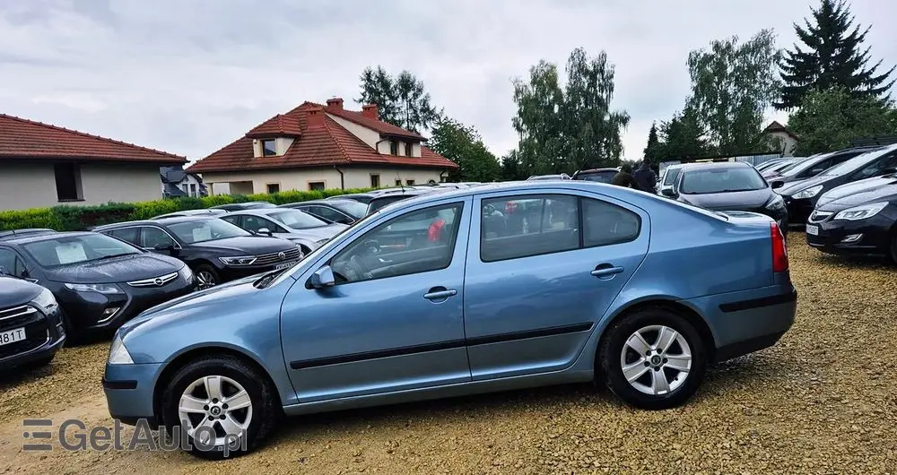 SKODA Octavia 1.6 Family Plus