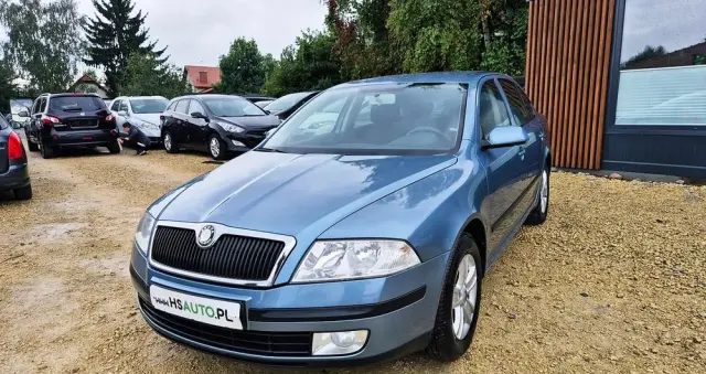 SKODA Octavia 1.6 Family Plus