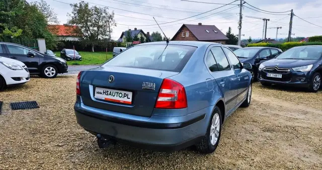 SKODA Octavia 1.6 Family Plus