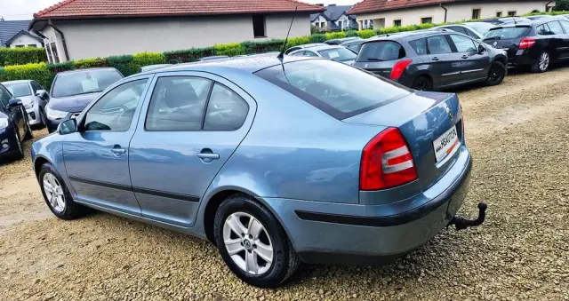 SKODA Octavia 1.6 Family Plus
