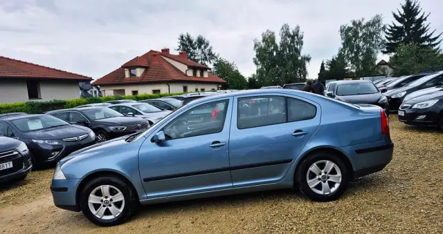 SKODA Octavia 1.6 Family Plus