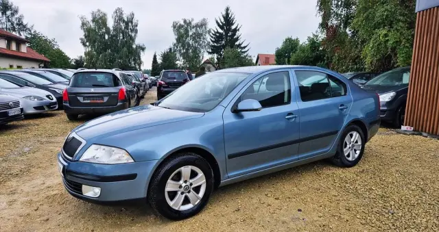 SKODA Octavia 1.6 Family Plus