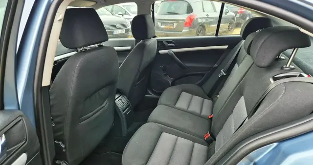 SKODA Octavia 1.6 Family Plus