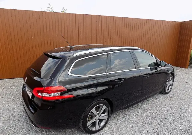 PEUGEOT 308 1.5 BlueHDi GT Pack S&S EAT8