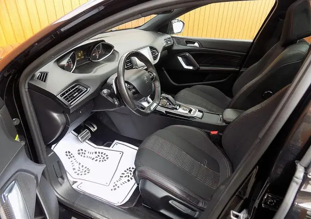 PEUGEOT 308 1.5 BlueHDi GT Pack S&S EAT8