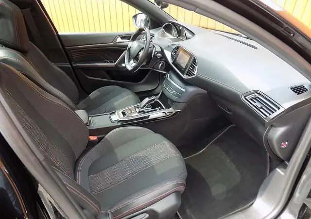 PEUGEOT 308 1.5 BlueHDi GT Pack S&S EAT8