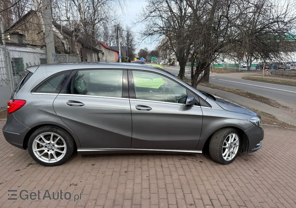 MERCEDES-BENZ Klasa B 180 CDI (BlueEFFICIENCY) 7G-DCT