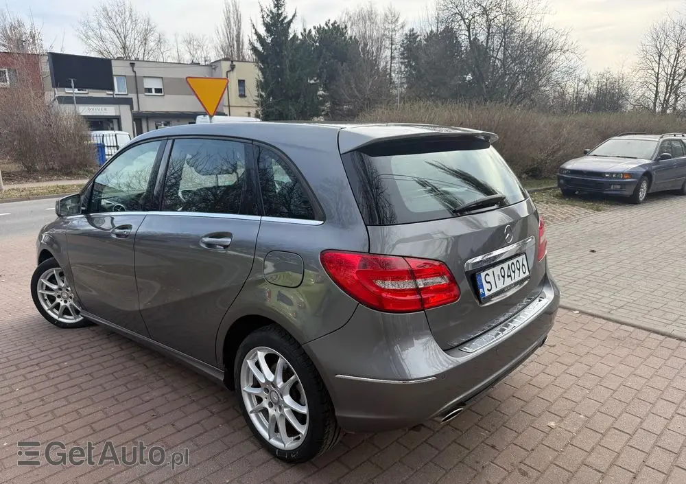 MERCEDES-BENZ Klasa B 180 CDI (BlueEFFICIENCY) 7G-DCT