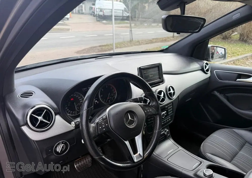 MERCEDES-BENZ Klasa B 180 CDI (BlueEFFICIENCY) 7G-DCT