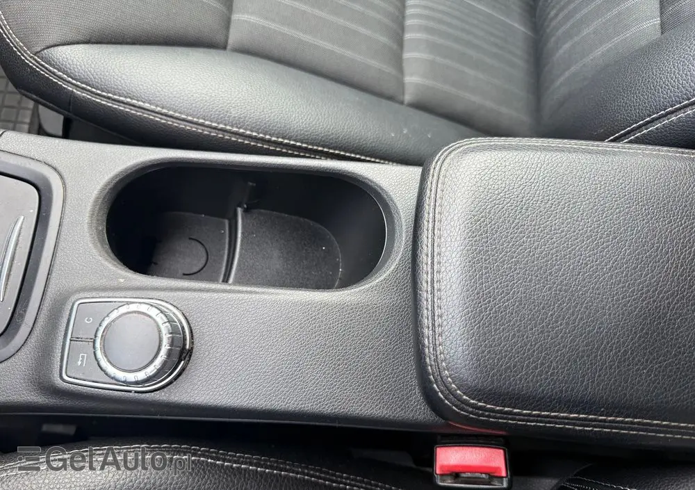 MERCEDES-BENZ Klasa B 180 CDI (BlueEFFICIENCY) 7G-DCT