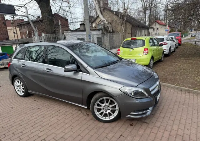 MERCEDES-BENZ Klasa B 180 CDI (BlueEFFICIENCY) 7G-DCT
