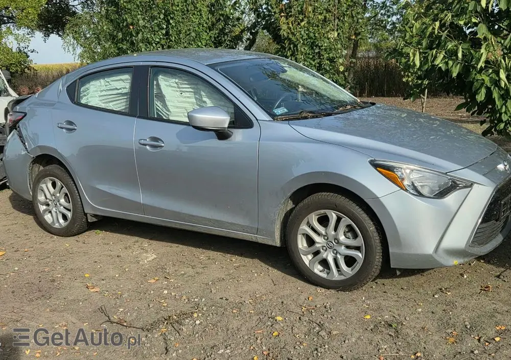 TOYOTA Yaris 1.5 S