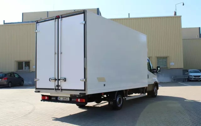 IVECO Daily 35S18 HiMatic kontener 10eu palet 