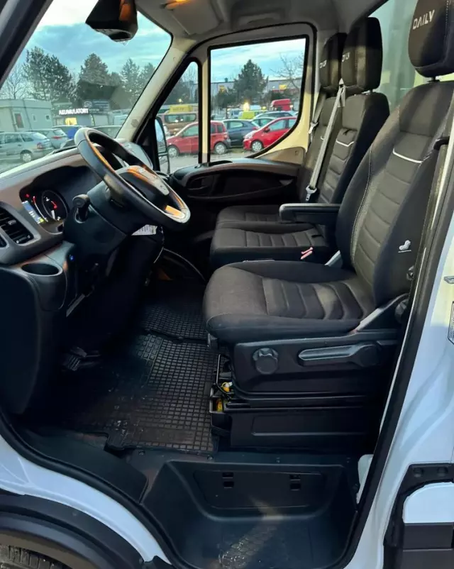 IVECO Daily 35S18 HiMatic kontener 10eu palet 