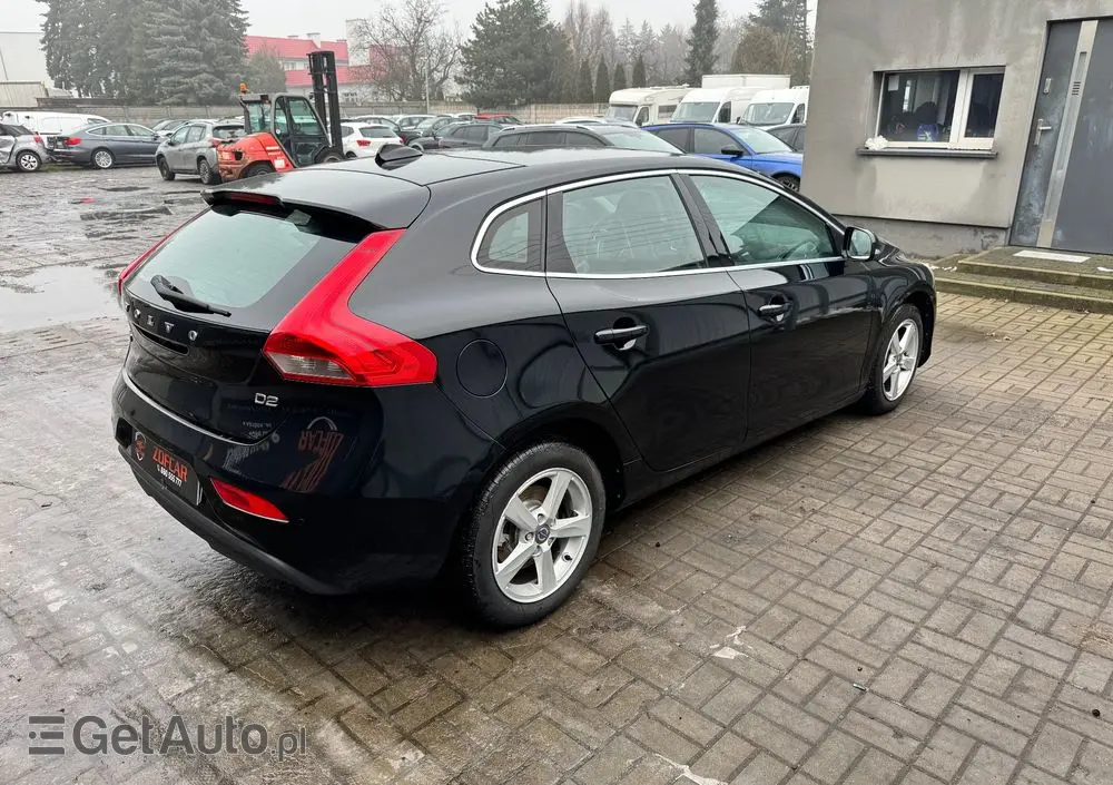 VOLVO V40 D2 Summum