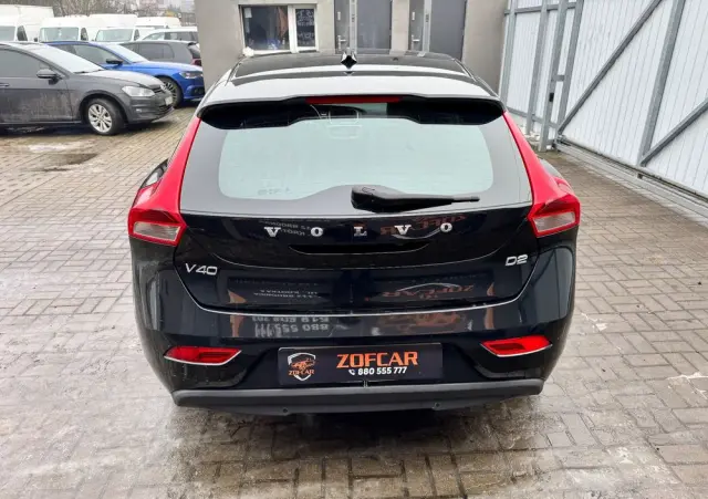 VOLVO V40 D2 Summum