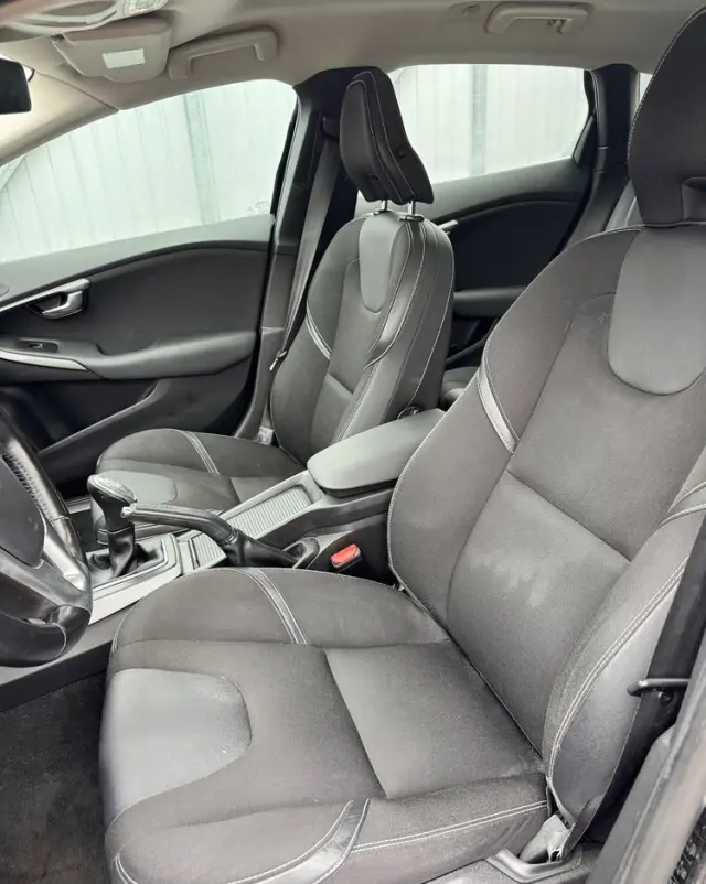 VOLVO V40 D2 Summum