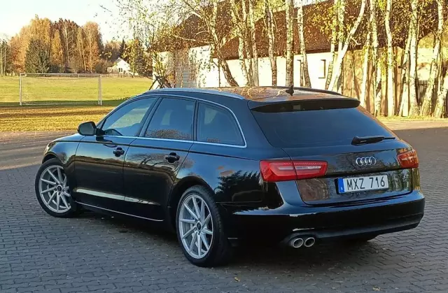 AUDI A6 