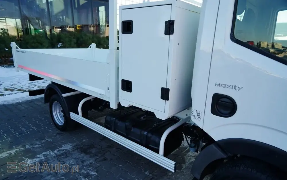 RENAULT MAXITY 140 / ZABUDOWA BURTOWA / BLIŹNIAK / MANUAL / 3 MIEJSCA / 