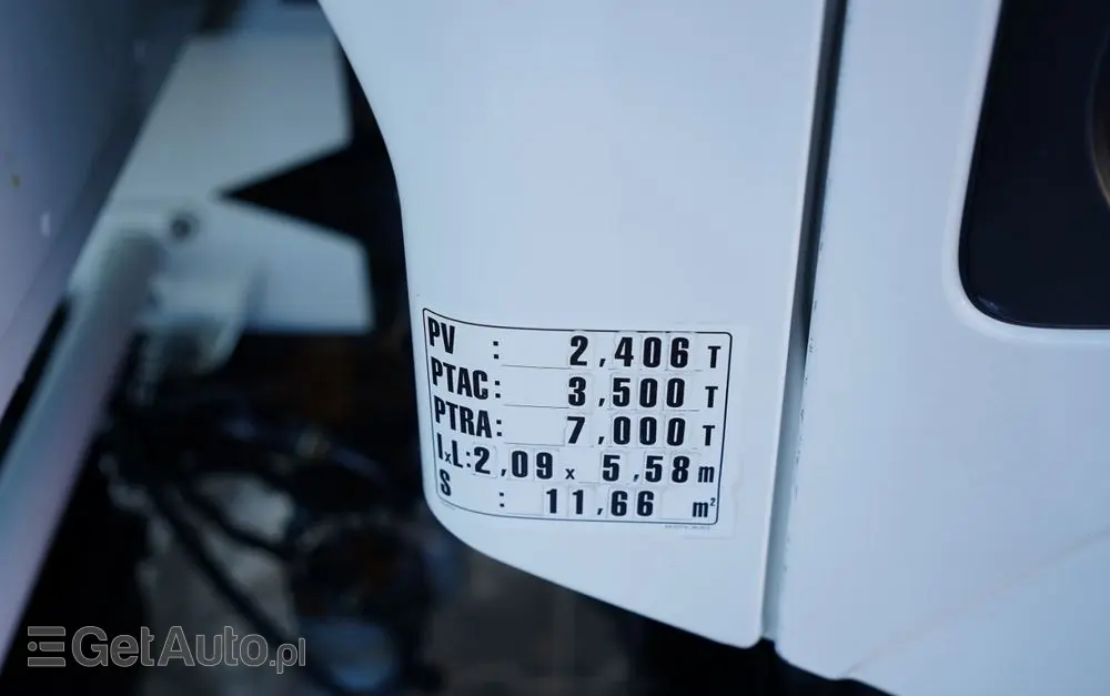 RENAULT MAXITY 140 / ZABUDOWA BURTOWA / BLIŹNIAK / MANUAL / 3 MIEJSCA / 