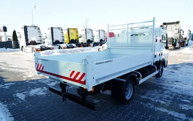 RENAULT MAXITY 140 / ZABUDOWA BURTOWA / BLIŹNIAK / MANUAL / 3 MIEJSCA / 