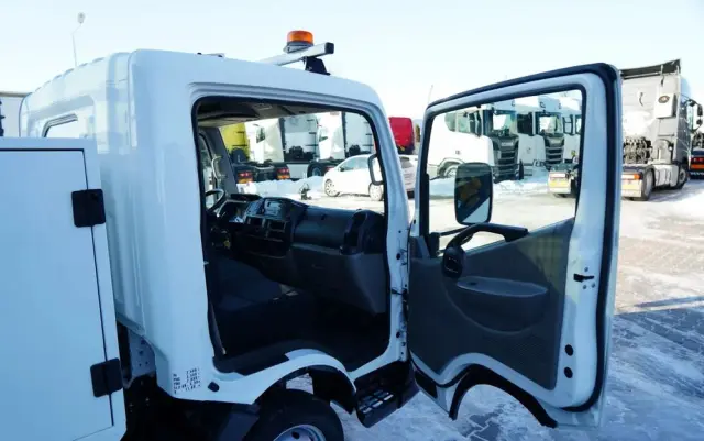 RENAULT MAXITY 140 / ZABUDOWA BURTOWA / BLIŹNIAK / MANUAL / 3 MIEJSCA / 