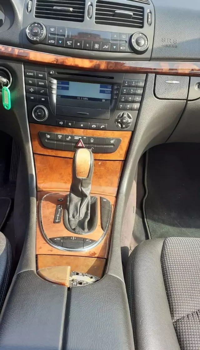 MERCEDES-BENZ Klasa E 