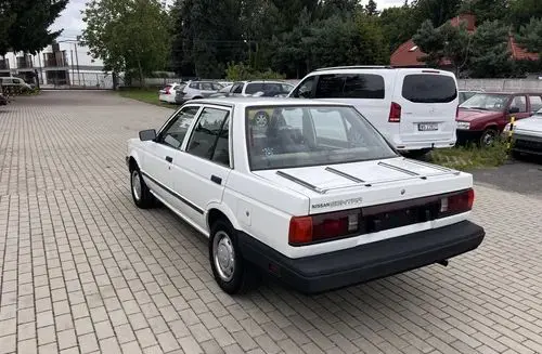 NISSAN Sentra 