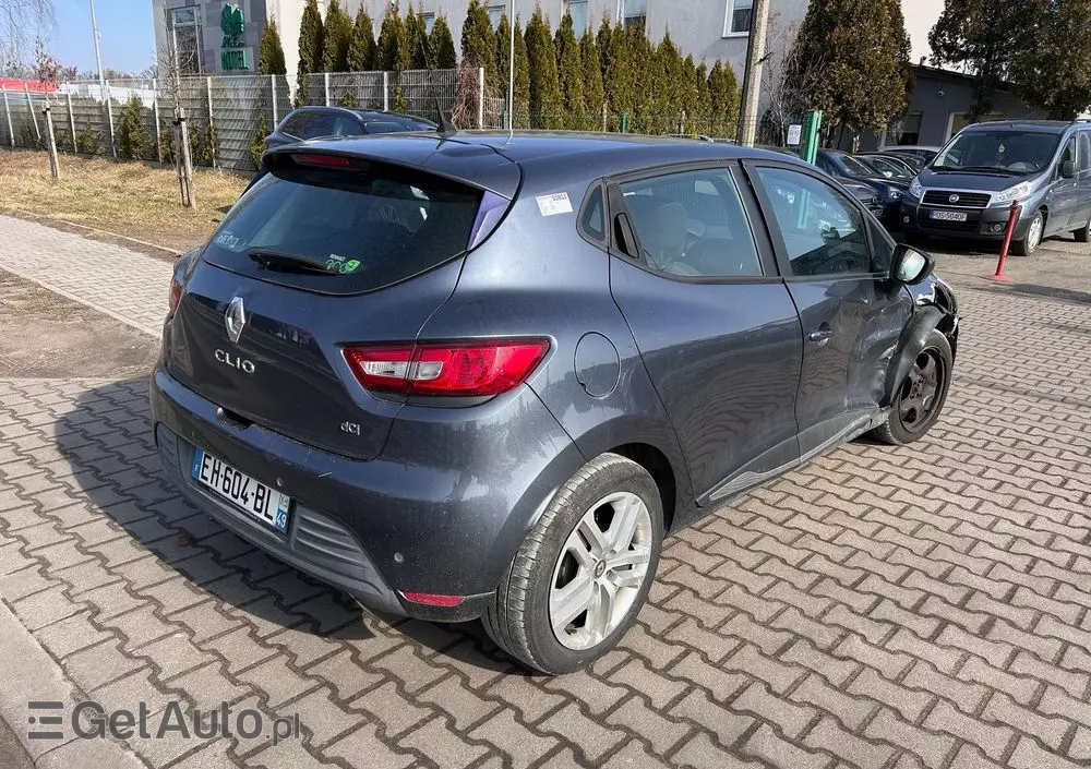 RENAULT Clio DCi 90 Dynamique